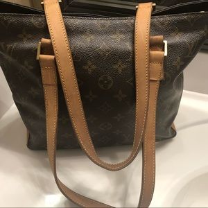 Authentic Louis Vuitton purse!!!